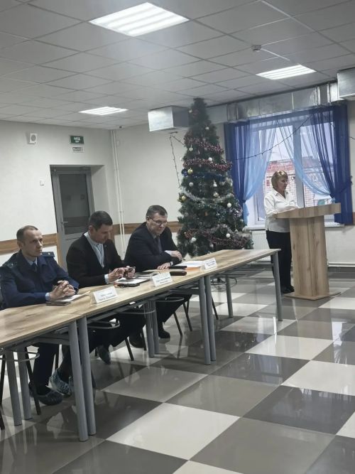 Аграр көллияттә балигъ булмаганнар белән эшләү һәм аларның хокукларын яклау комиссиясенең киңәйтелгән утырышы узды
