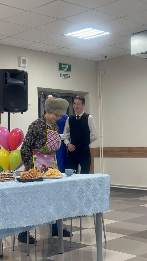 Арча аграр сәнәгать һөнәр көллиятенең икенче филиалында Әниләр бәйрәме узды