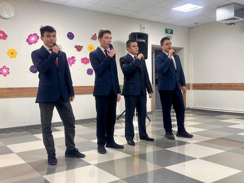 Арча аграр сәнәгать һөнәр көллиятенең икенче филиалында Әниләр бәйрәме узды
