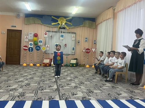 Кариле балалар бакчасында «Җәяүле, җәяүле, син юлга күз сал әле» дигән бәйрәм иртәсе узган