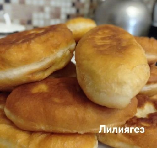 Яшел суган һәм йомырка пирожки рецепты