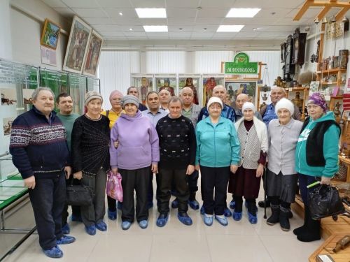 «Наз»лылар экскурсиядә...