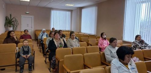 Балтач Үзәк хастаханәсендә тиздән әти-әни булырга җыенган яшьләр өчен лекцияләр узды