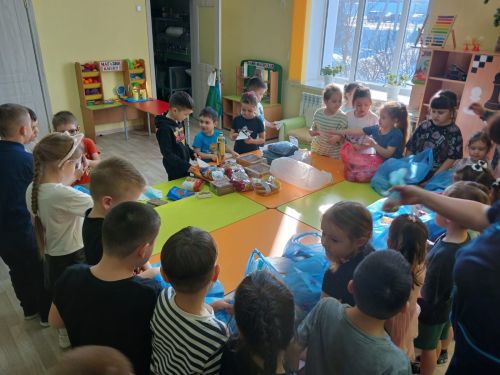 Каенкай балалары да гуманитар ярдәмгә үз өлешен кертте