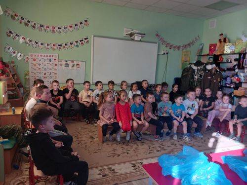Каенкай балалары да гуманитар ярдәмгә үз өлешен кертте