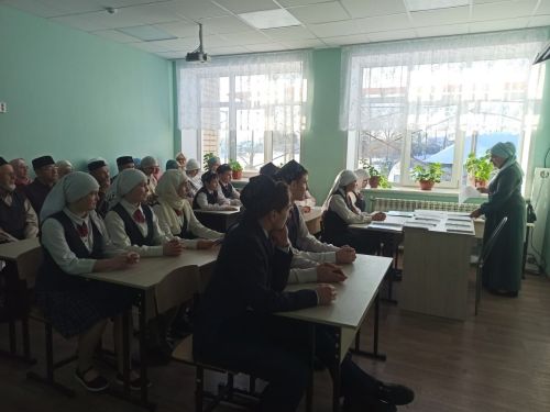 Кенә мәктәбендә «Заманча мәктәптә гражданлык һәм ватанпәрвәрлек тәрбияләү» темасына районара семинар уздырылды