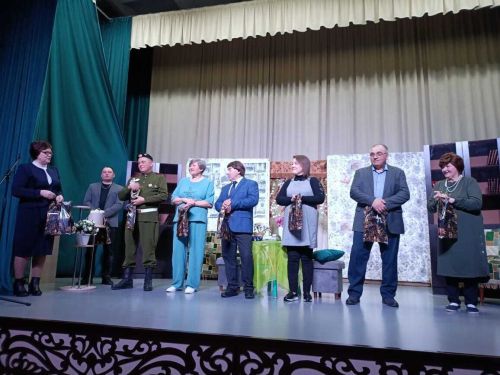 Шубан артистлары тамашачыларны матур спектакль белән сөендерде