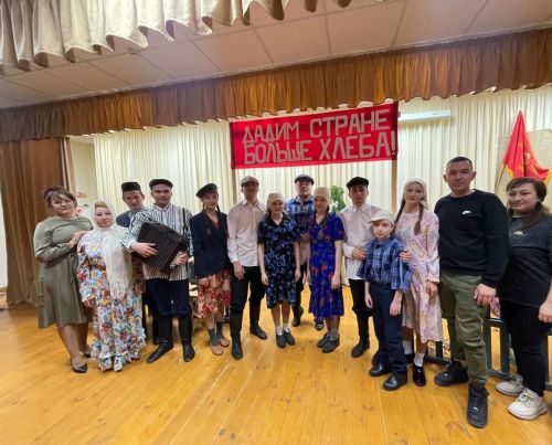 Яңгул мәдәният йортының үзешчән театр коллективы Г. Зәйнәшеваның  драмасын сәхнәләштерде