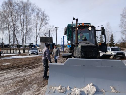 «Бөрбаш»лылар техника төзеклеге буенча имтихан тотты
