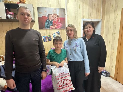 Балтачта Закировлар балаларны сөендерә