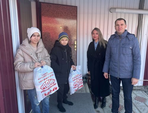 Балтачта Закировлар балаларны сөендерә