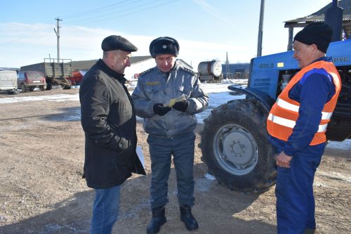 «Сорнай»ның Балтач паркындагы тракторлары техник күзәтү узды