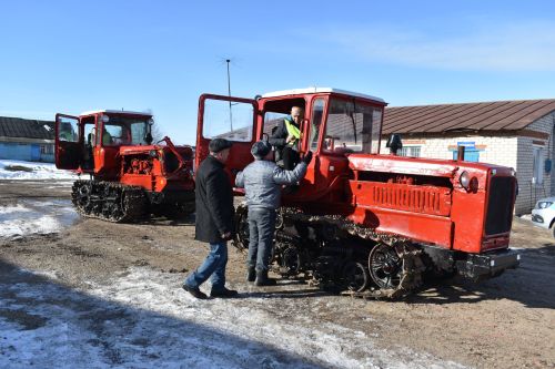 «Сорнай»ның Балтач паркындагы тракторлары техник күзәтү узды