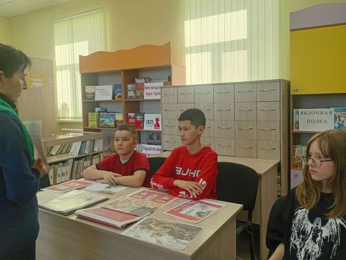 Борнак авыл китапханәсендә патриотик-тәрбияви дәресләр узды