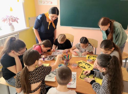 27 март — Бөтендөнья театр көне уңаеннан Нөнәгәр укучылары мастер-класста катнашты