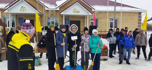 Балтачта хоккей хәрбия операциядә катнашучы егетләр хөрмәтенә үткән