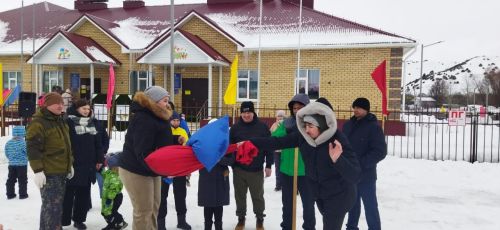 Балтачта хоккей хәрбия операциядә катнашучы егетләр хөрмәтенә үткән