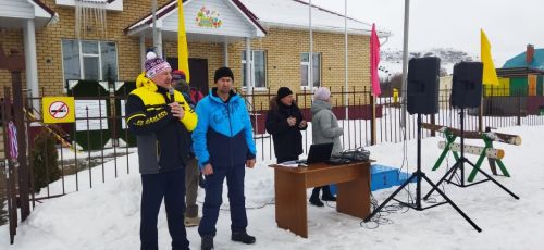 Балтачта хоккей хәрбия операциядә катнашучы егетләр хөрмәтенә үткән