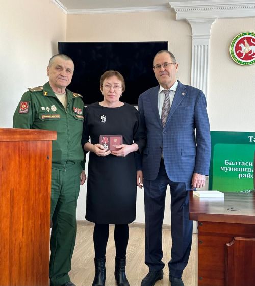 Балтач егетләренең якыннарына «Батырлык» ордены тапшырылды