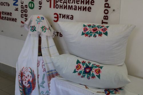 Карадуган гимназиясе Каюм Насыйри исемендәге конференциядә гаять тә зур хәзерлек күрсәтте