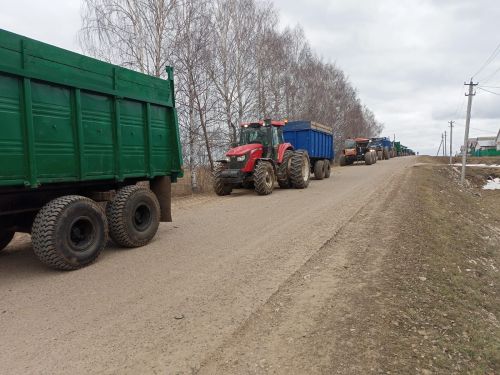 «Маяк»лылар тулы әзерлек белән язгы кыр эшләрен көтә