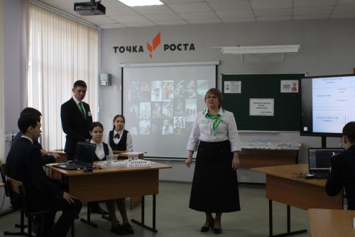 Карадуган гимназиясе Каюм Насыйри исемендәге конференциядә гаять тә зур хәзерлек күрсәтте
