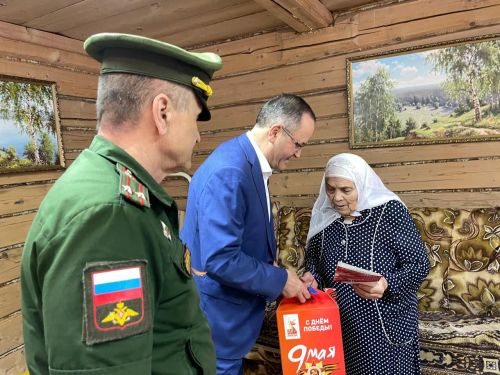 Балтачта Җиңү көне уңаеннан ветераннарга бүләкләр тапшырылды