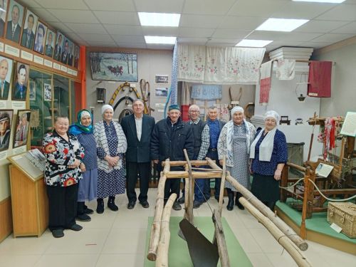 Арбор өлкәннәре музейда кунакта булды