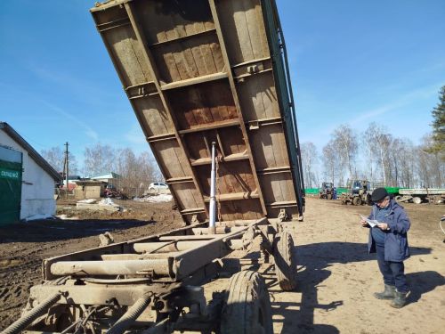«Сосна» җәмгыятендә 38 трактор һәм 27 арба техник күзәтү үтте