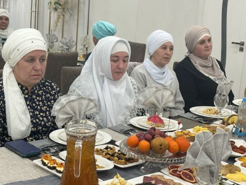 Норма авыл җирлеге үз батырларының якыннарын истән чыгармый