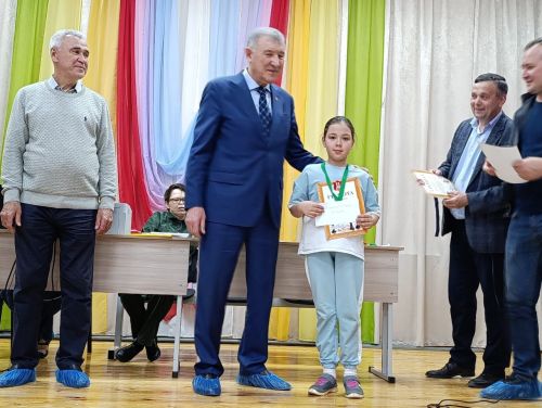 Бүгенге шахмат ярышында район спартакиадасы җиңүчеләрен бүләкләделәр