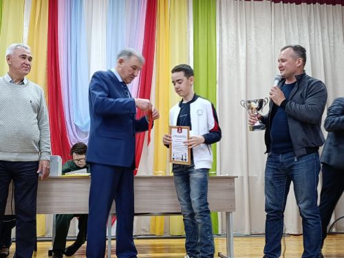 Бүгенге шахмат ярышында район спартакиадасы җиңүчеләрен бүләкләделәр