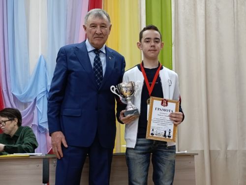 Бүгенге шахмат ярышында район спартакиадасы җиңүчеләрен бүләкләделәр
