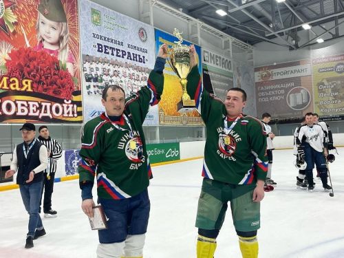 Махсус хәрби операциядә һәлак булган батырлар истәлегенә хоккей ярышы узды