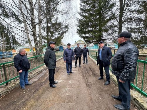 Район җитәкчелеге җирлекләрдәге төзелешләр белән танышты
