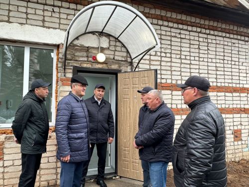 Район җитәкчелеге җирлекләрдәге төзелешләр белән танышты