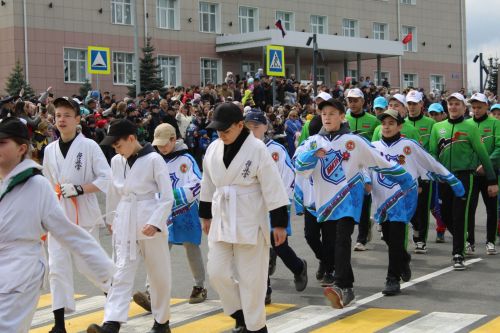 Балтач бистәсендә Бөек Җиңүнең 80 еллыгы уңаеннан оештырылган Җиңү бәйрәме митингыннан фоторепортаж-1 (бик күп фото)