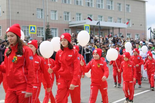 Балтач бистәсендә Бөек Җиңүнең 80 еллыгы уңаеннан оештырылган Җиңү бәйрәме митингыннан фоторепортаж-1 (бик күп фото)
