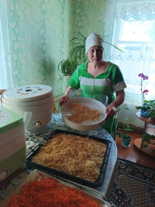«Ундүртенче калын дәфтәремне тутырам инде»