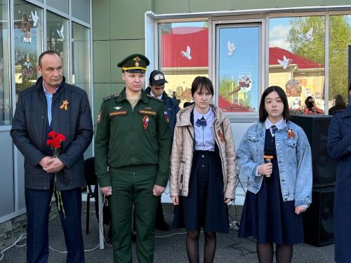 Балтач гимназиясендә узган митингтан фоторепортаж