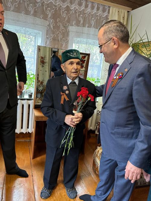 Балтачта Җиңү көне Бөек Ватан сугышы ветеранын бәйрәм белән котлаудан башланды