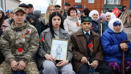 Балтач бистәсендә Бөек Җиңүнең 80 еллыгы уңаеннан оештырылган Җиңү бәйрәме митингыннан фоторепортаж-1 (бик күп фото)