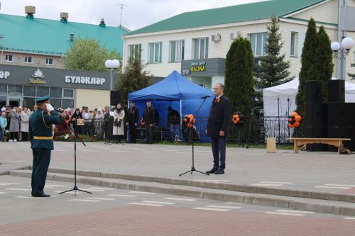 Балтач бистәсендә Бөек Җиңүнең 80 еллыгы уңаеннан оештырылган Җиңү бәйрәме митингыннан фоторепортаж-1 (бик күп фото)