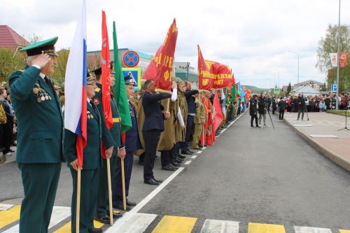 Балтач бистәсендә Бөек Җиңүнең 80 еллыгы уңаеннан оештырылган Җиңү бәйрәме митингыннан фоторепортаж-1 (бик күп фото)