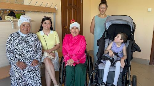 «Факел» клубында мөмкинлекләре чикле кешеләр арасында «Чәчәкләрем-гөлләрем»  кул эшләре бәйгесенә йомгак ясалды