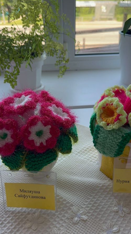 «Факел» клубында мөмкинлекләре чикле кешеләр арасында «Чәчәкләрем-гөлләрем»  кул эшләре бәйгесенә йомгак ясалды