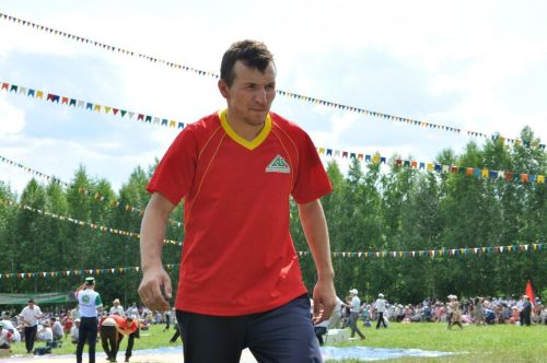 Хәрби операциядә һәлак булган Нормабаш егетенең туганнары Сабантуйга махсус бүләк әзерләгән