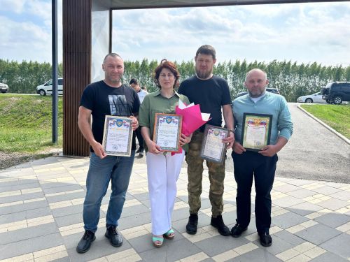 Балтач волонтерлары ничек кирәк алай фронтка ярдәм итүне туктатмаска тырышалар
