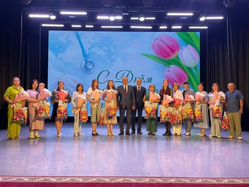 Балтачта медицина хезмәткәрләре бүген бәйрәм итә