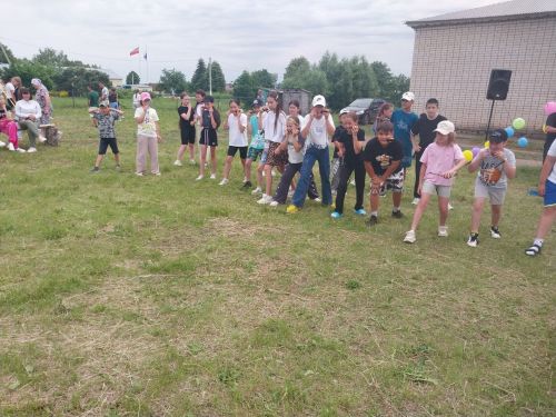 Кенәбашта балалар Сабан туен гөрләткәннәр